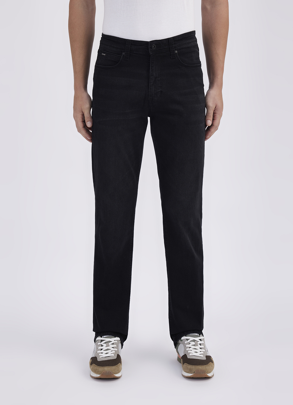 Men Black Mid Rise Straight Powerflex Extrastretchable Jeans, , large image number 6