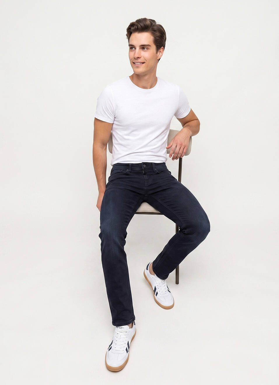 Men Black Slim Stretchable Jeans, , large image number 1