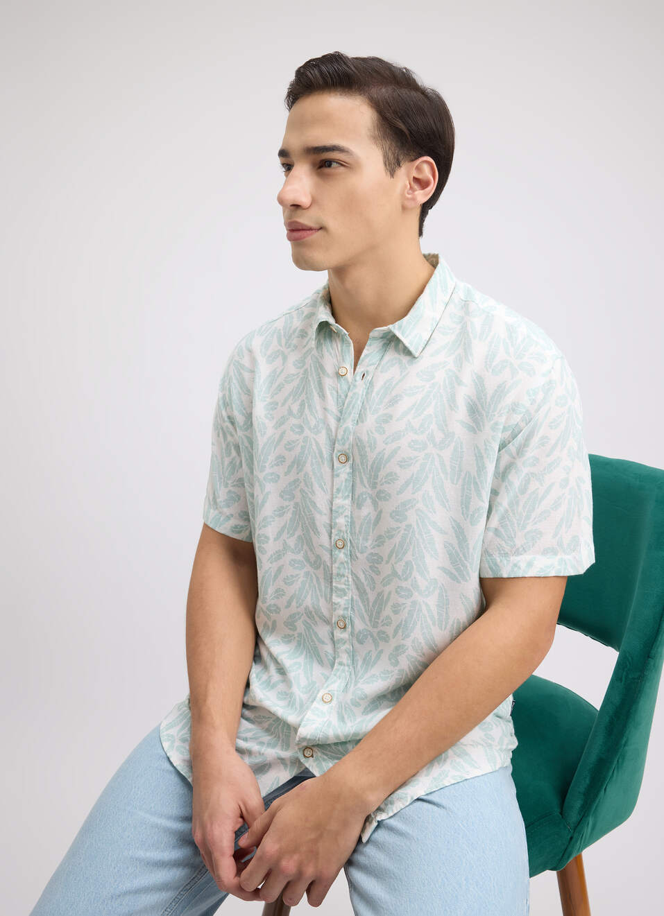 Men Blue Leaf Print Short Sleeve Linen Shirt, , large image number 0