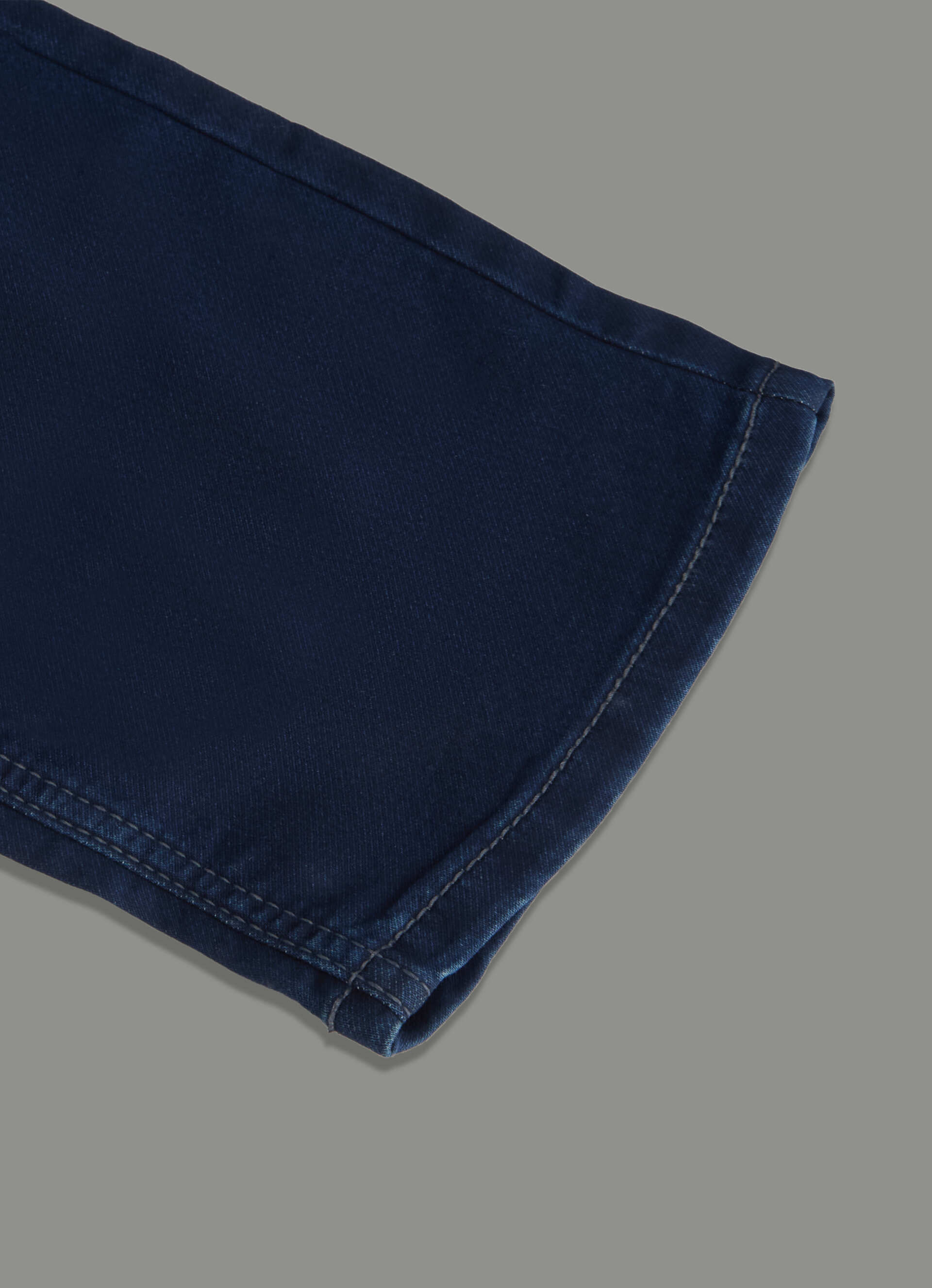 Men Black Straight Fit Mid Rise Stretchable Jeans, , large image number 8
