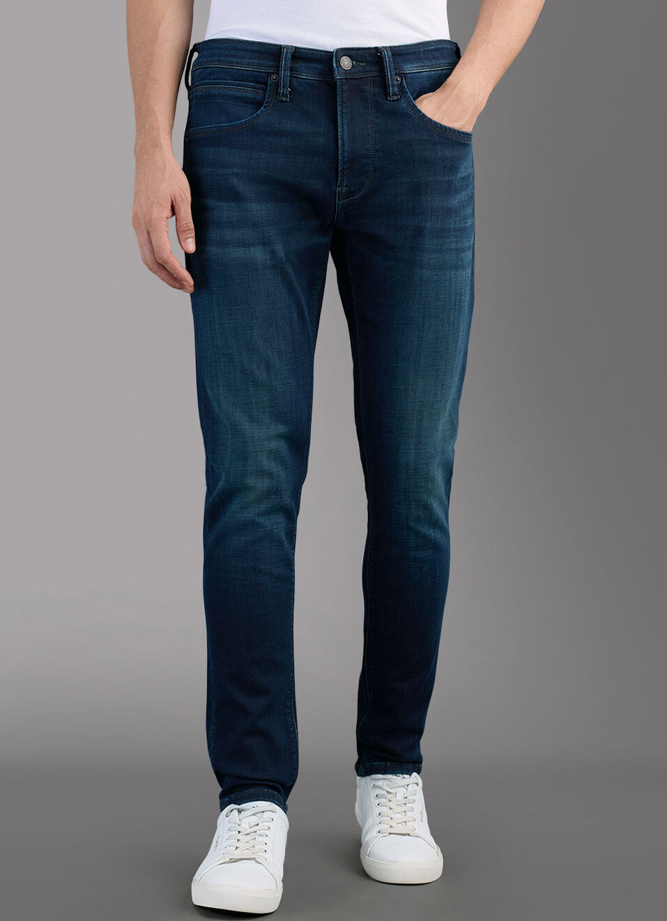 Men Tapered Leg Stretchable Jeans, , large image number 2
