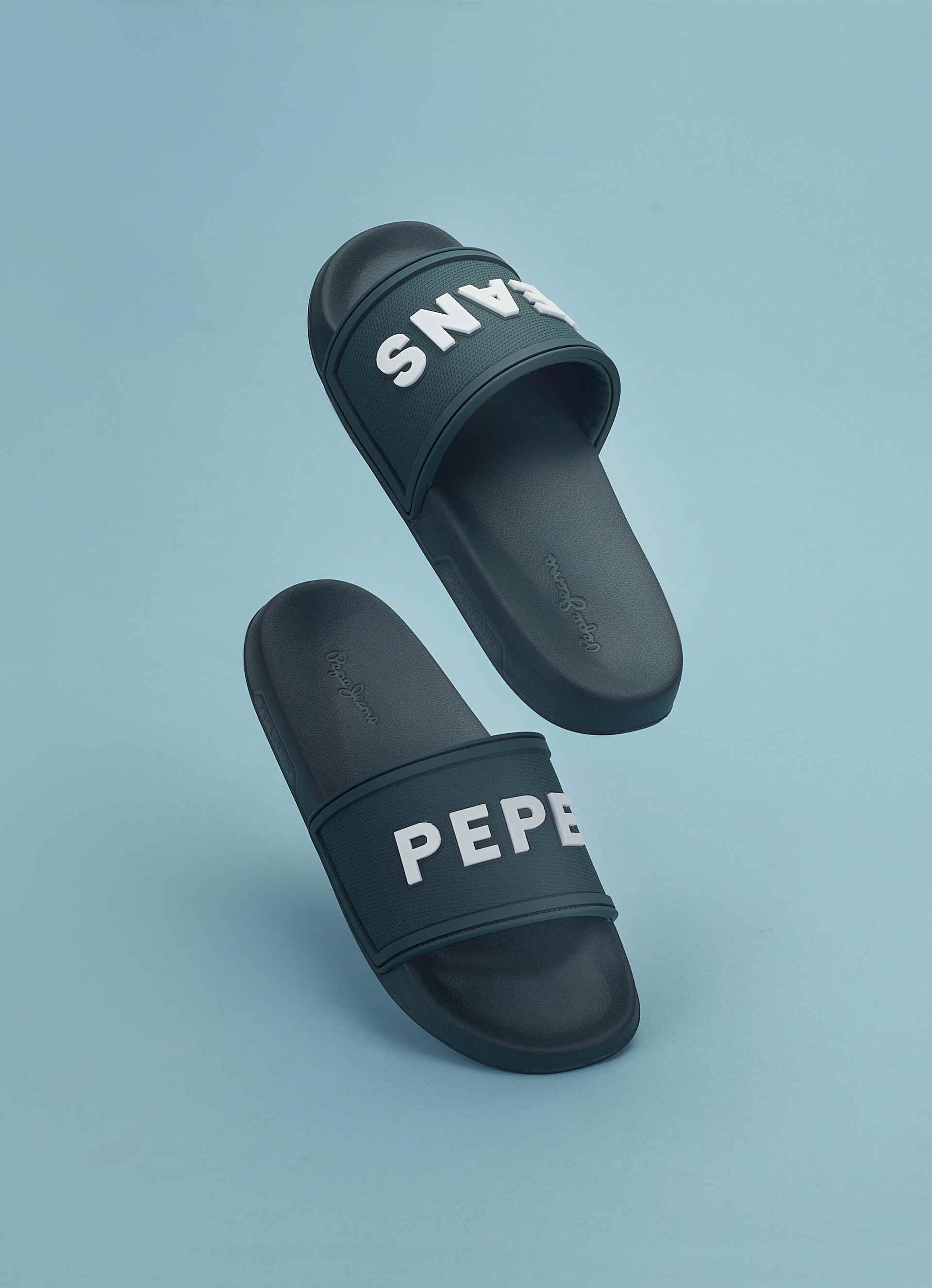 Men Green Slides With Arch Fit Footbed & Bold 3d Branding, , large image number 7