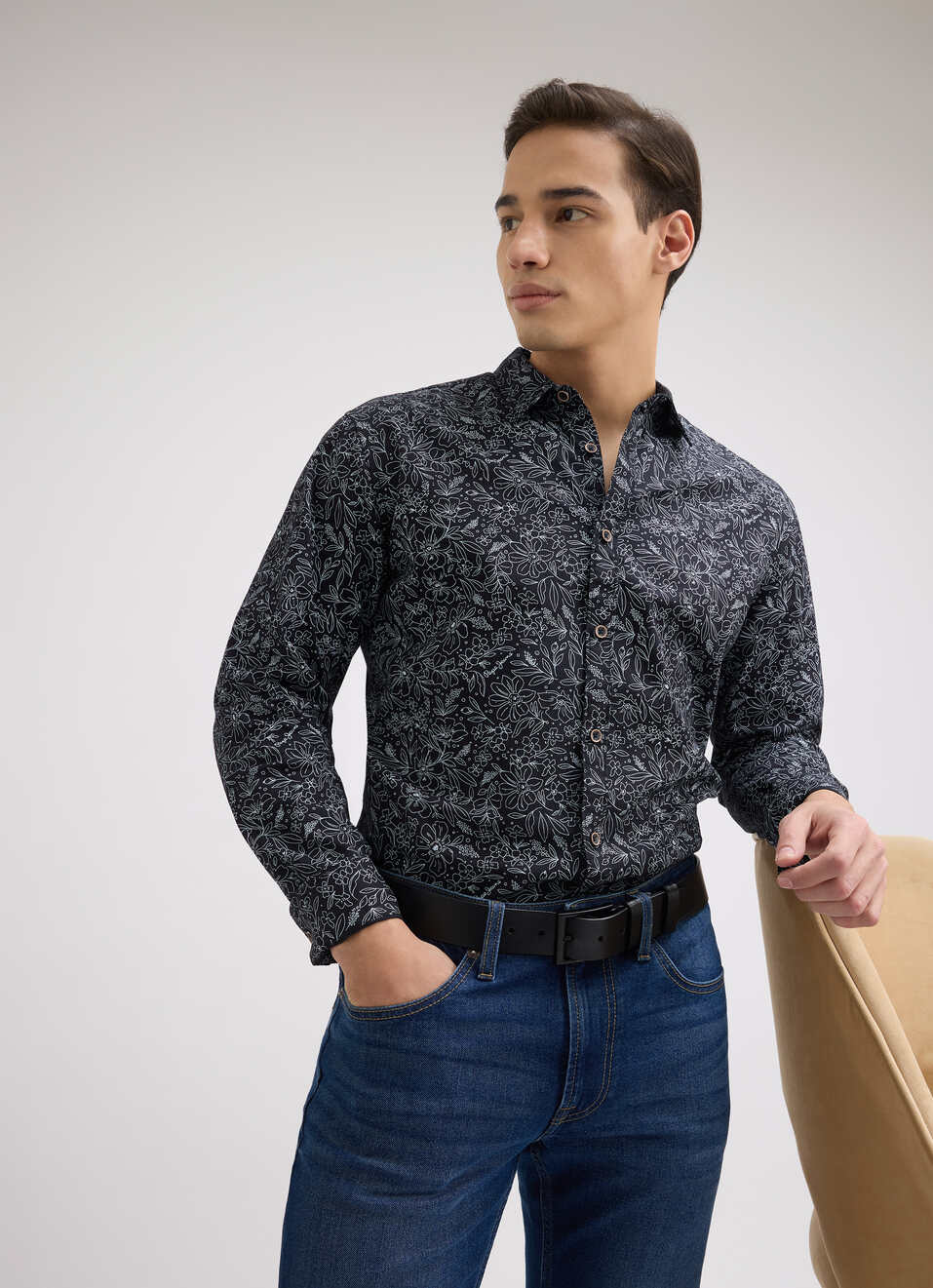 Men Black Floral Print Full Sleeve Shirt, , large image number 0