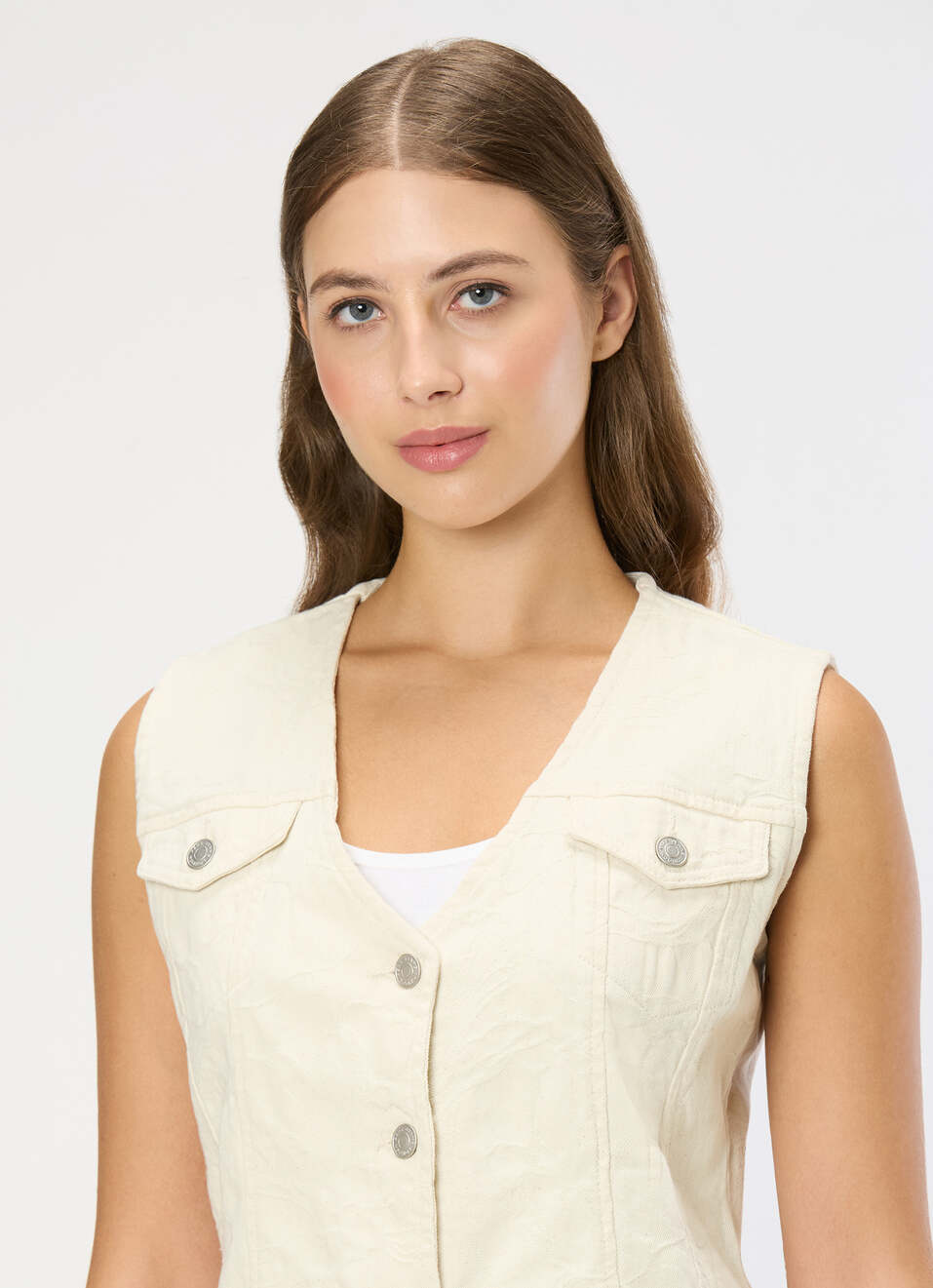 Women Off White Sleeveless Denim Jacket, , large image number 4