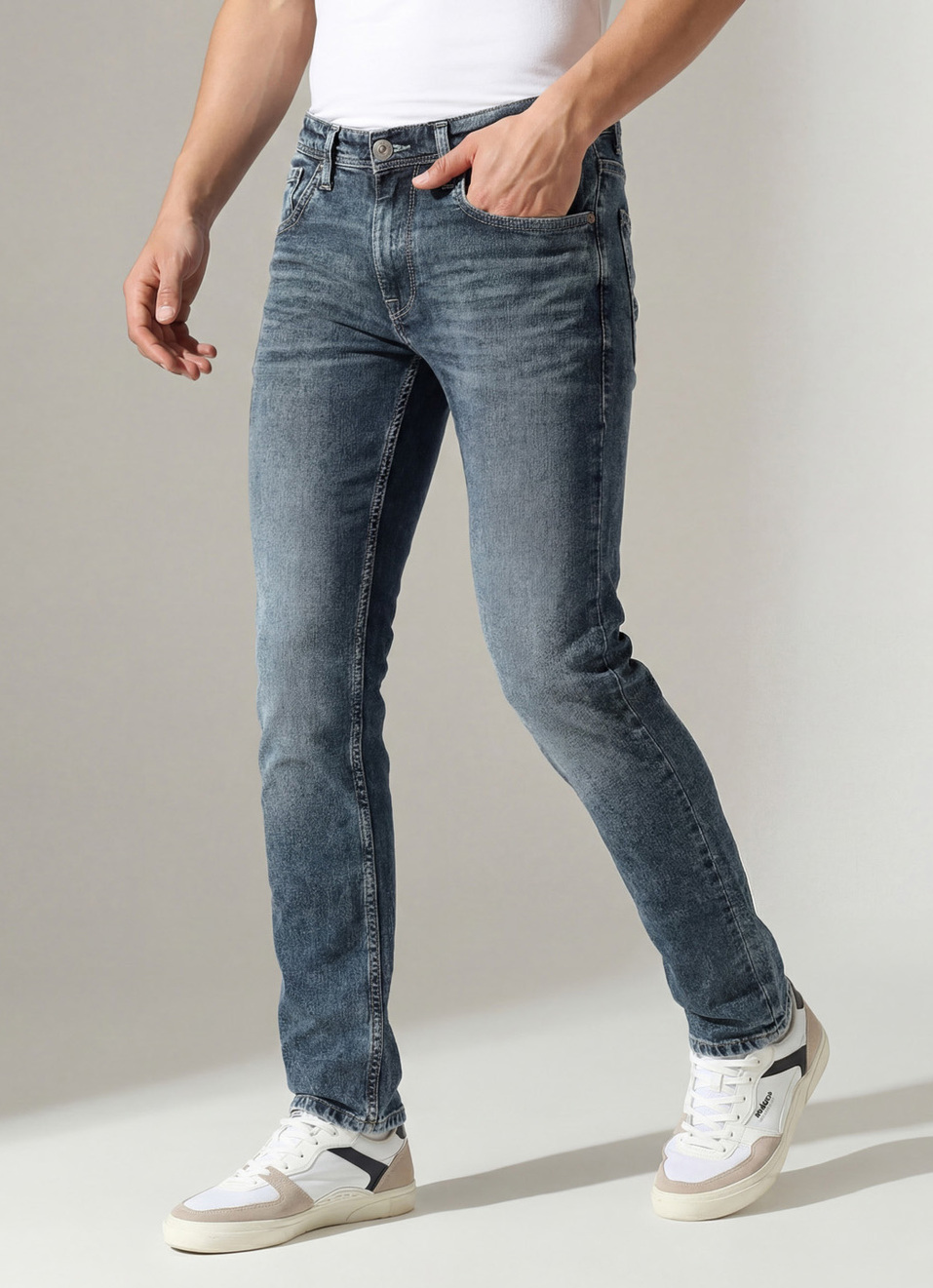 Tapered Vapour Fit Low Waist Jeans, , large image number 0