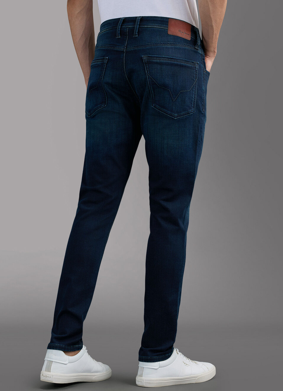 Men Tapered Leg Stretchable Jeans, , large image number 3