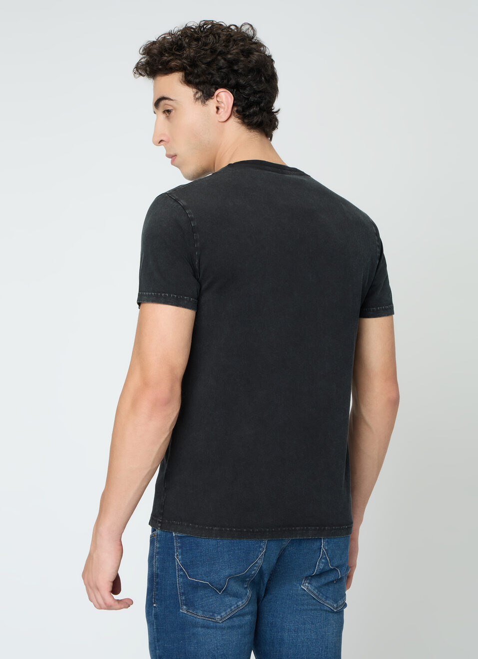 Men Black Graphic Slim Fit T-shirt, , large image number 2