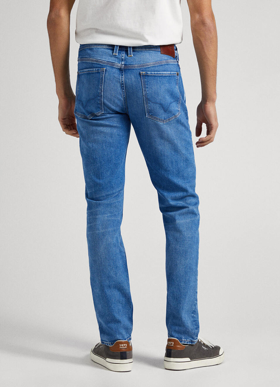 Hatch Blue Low Rise Straight Leg Jeans, , large image number 3