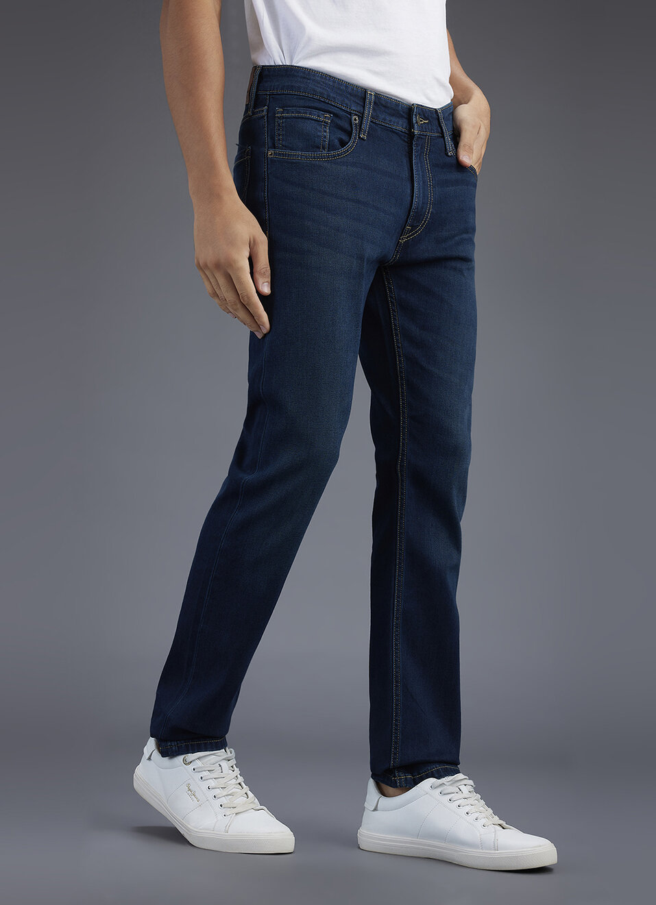 Men Blue Slim Fit Mid Rise Stretchable Jeans, , large image number 0