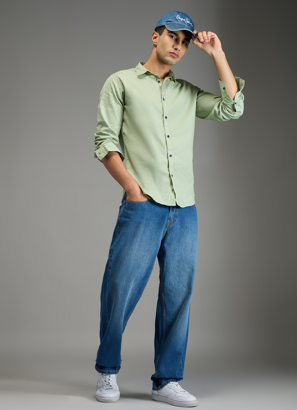 Men Blue Mid Rise Tapered Jeans, , large image number 1
