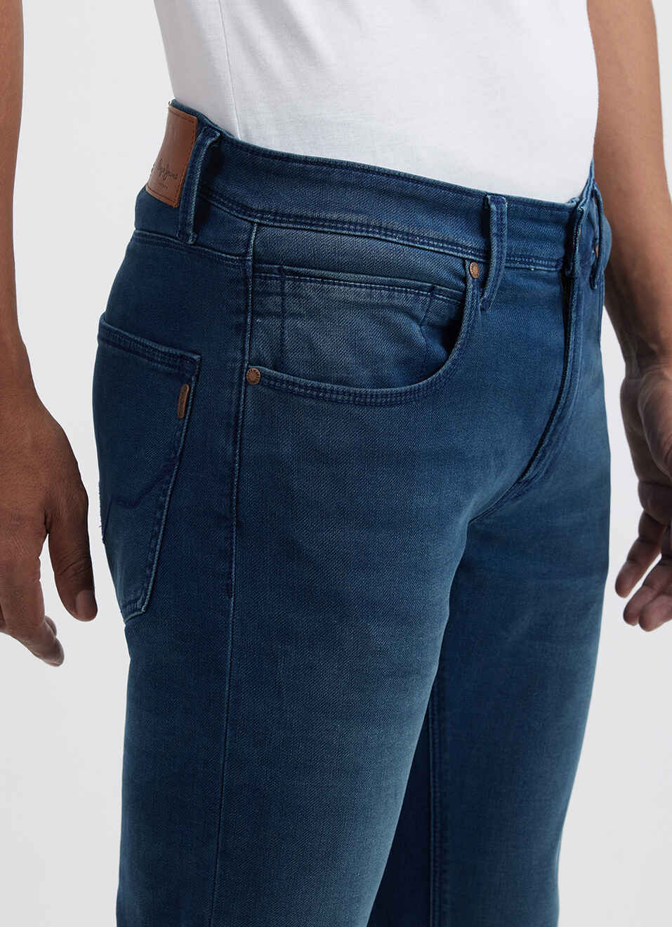 Men Blue Mid Rise Slim Structured Jeans, , large image number 4
