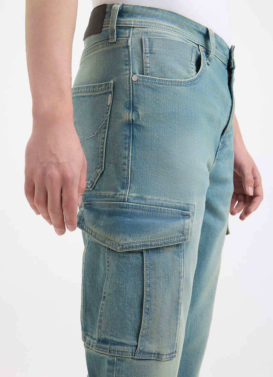 Men Blue Straight Fit Mid Rise Cargo Jeans, , large image number 4