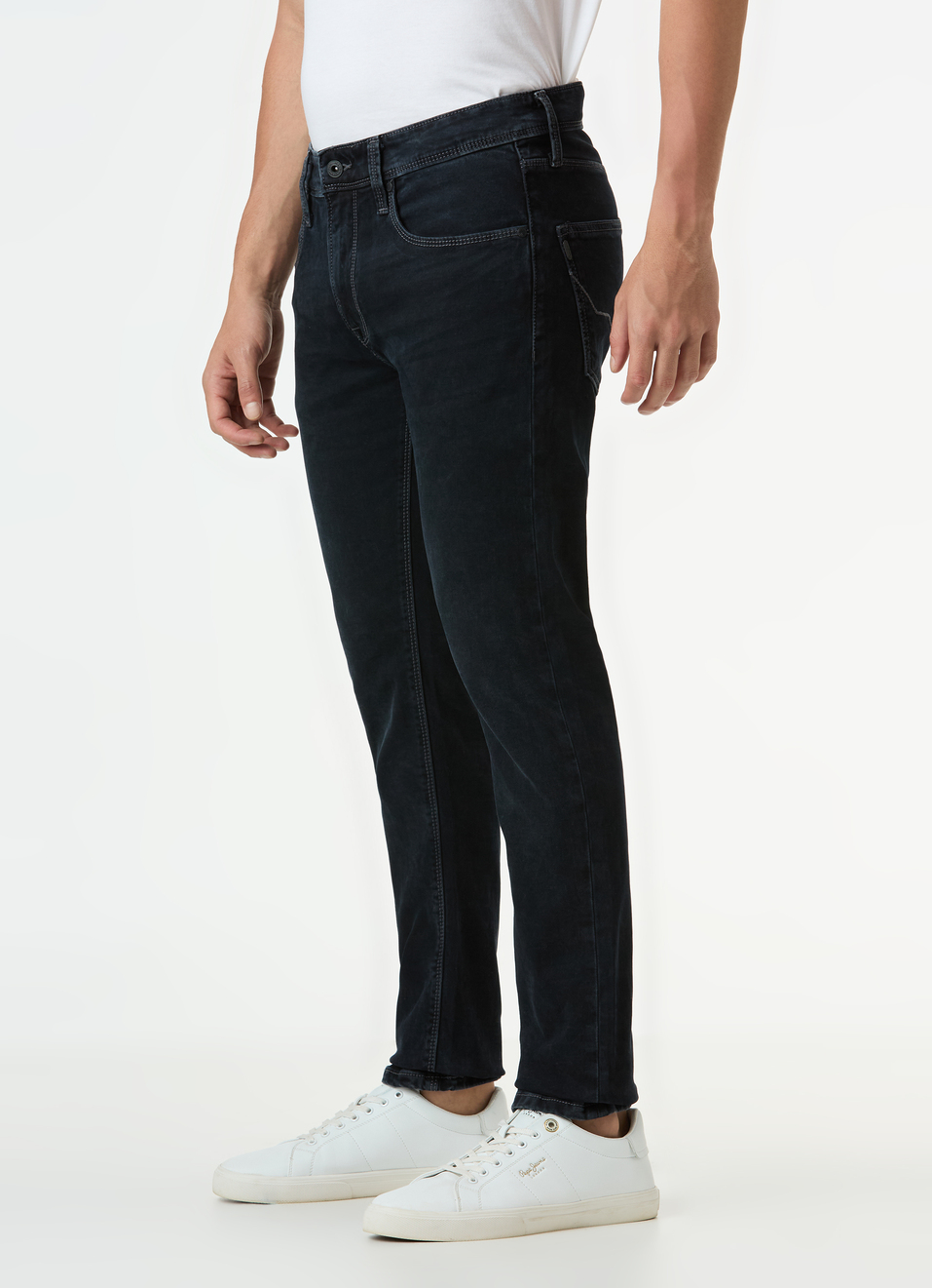 Men Black Low Rise Slim Fit Tapered Jeans, , large image number 3