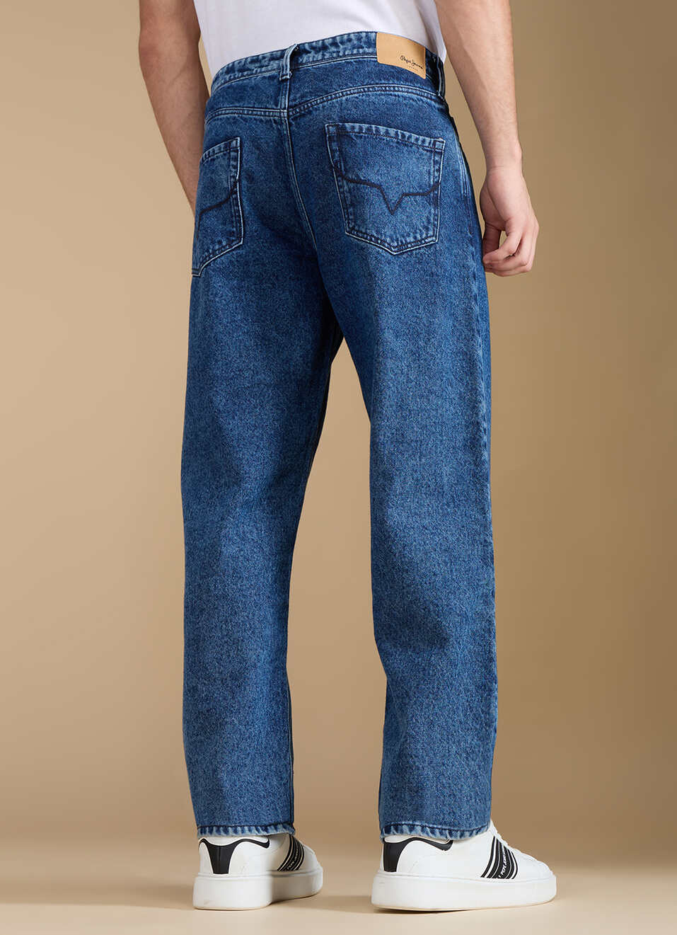 Men Blue Mid Rise Relaxed Fit Jeans, , large image number 3
