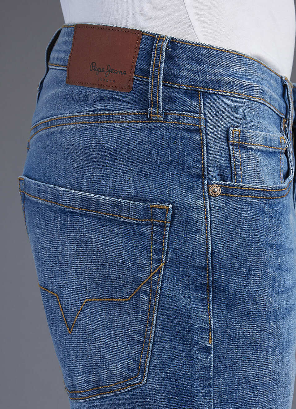 Men Blue Medium Used Straight Fit Mid Rise Stretchable Jeans, , large image number 4