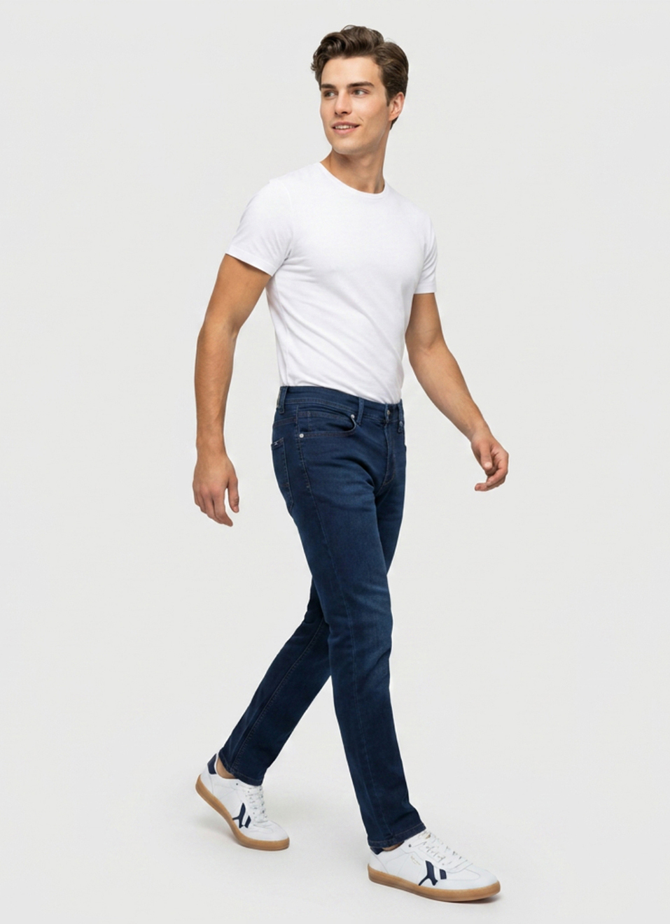 Men Blue Slim Fit Mid Rise Stretchable Jeans, , large image number 7