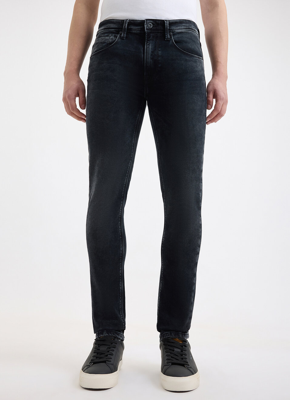 Men Black Mid Rise Tapered Structured Jeans, , large image number 2