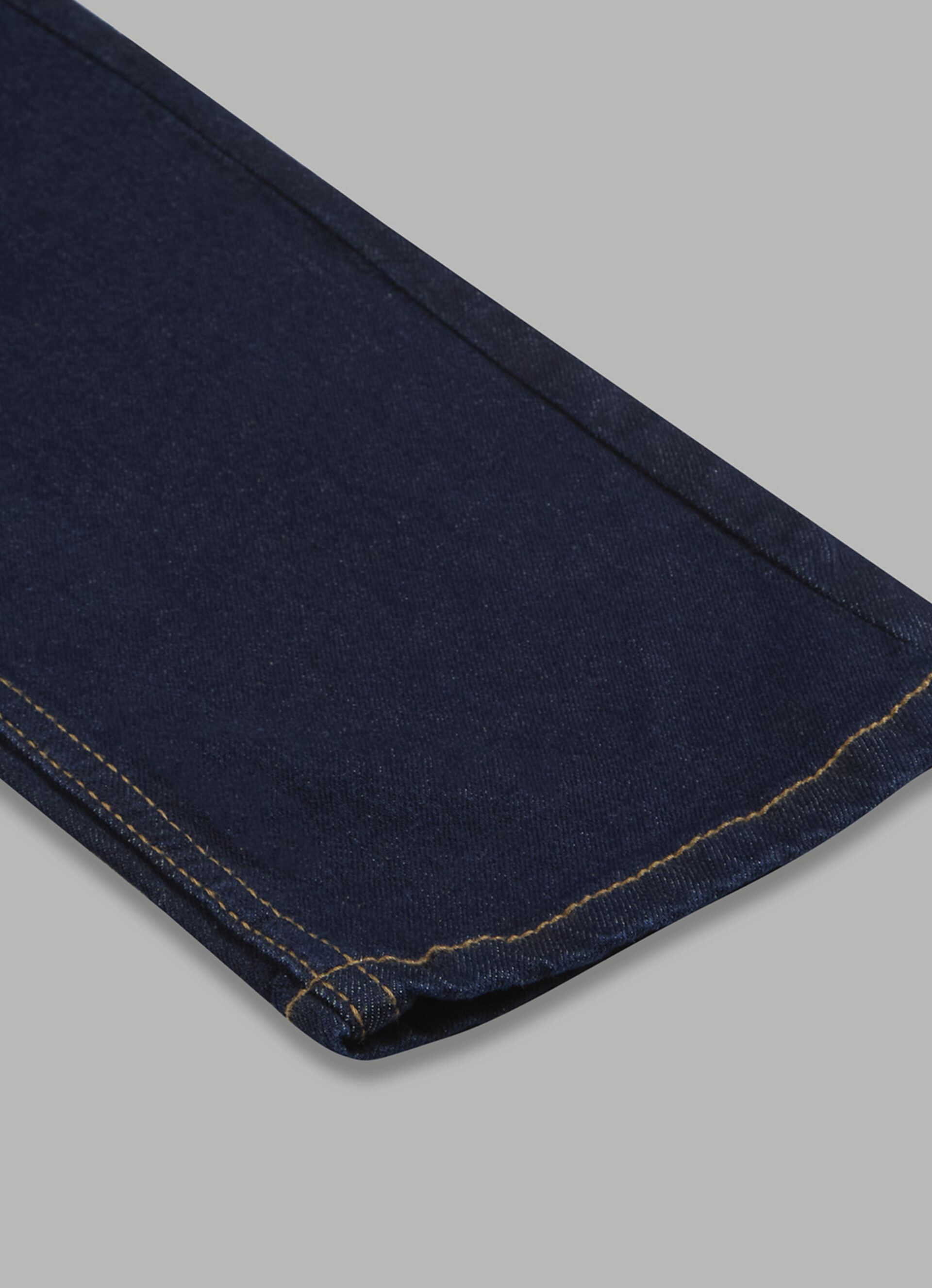 Men Black Mid Rise Straight Fit Stretchable Jeans, , large image number 8