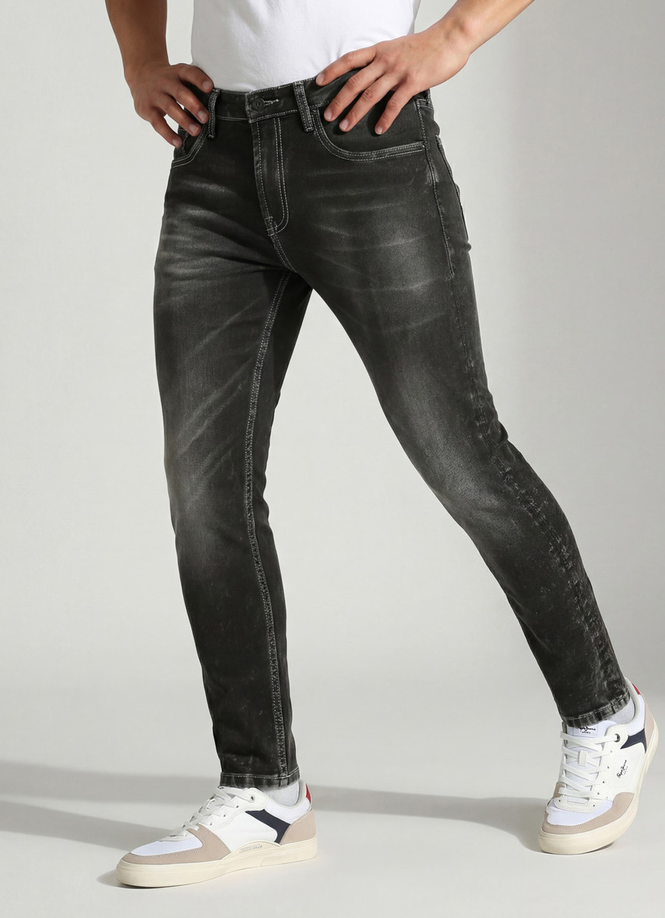 Chinox Ankle Black Mid Waist Regular Fit Jeans, , large image number 0
