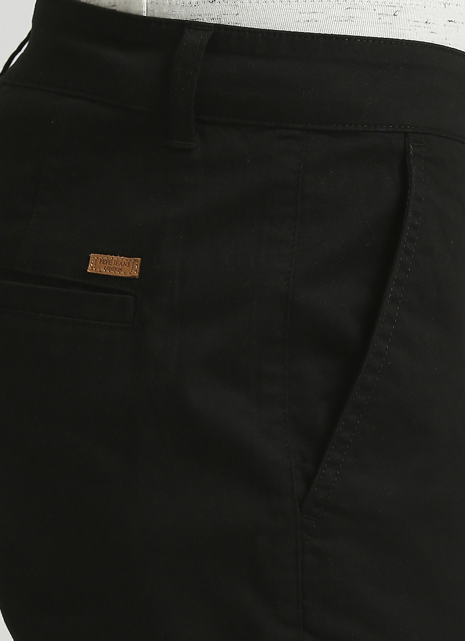 Men Black Mid Rise Stretch Chinos, , large image number 4