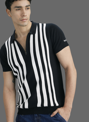 Men Black Striped Flat Knit Polo Collar T-shirt