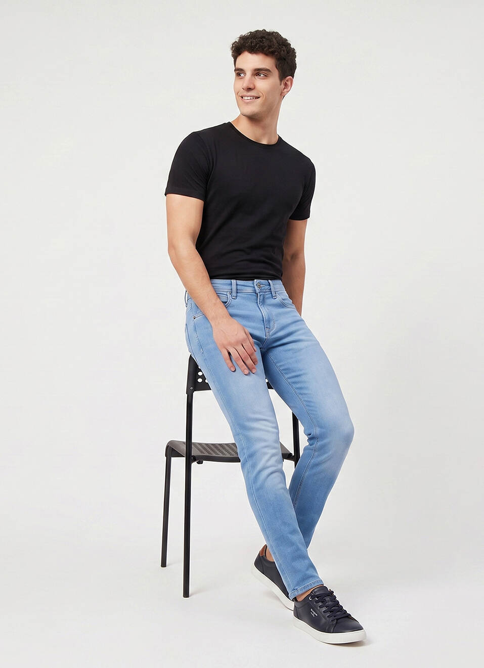 Men Blue Tapered Fit Low Rise Stretchable Jeans, , large image number 1