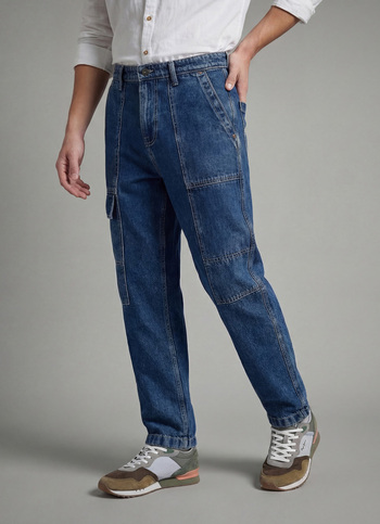 Men Blue Straight Fit Mid Rise Cargo Jeans