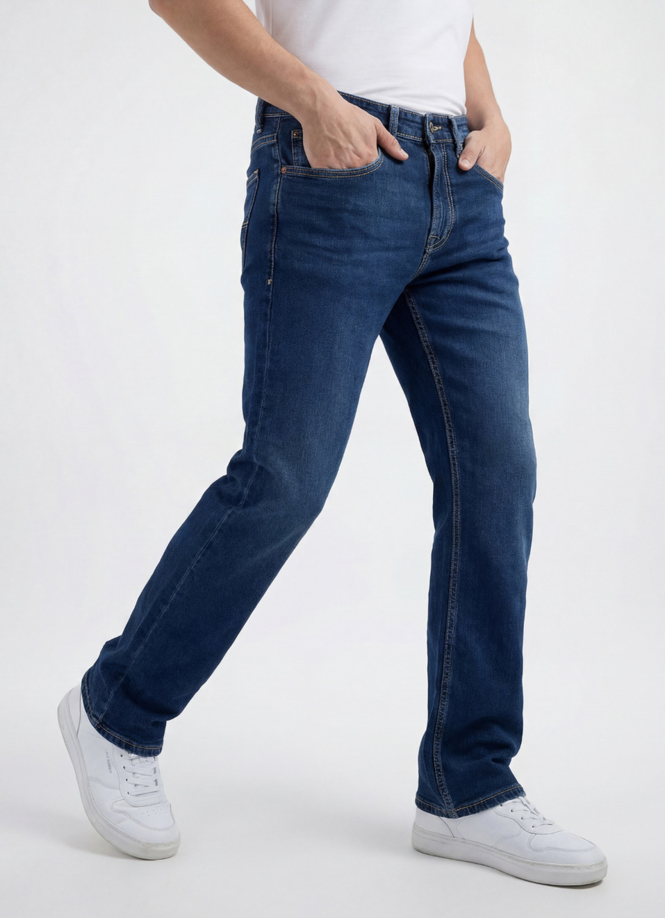 Men Blue Bootcut Fit Mid Rise Jeans , , large image number 0
