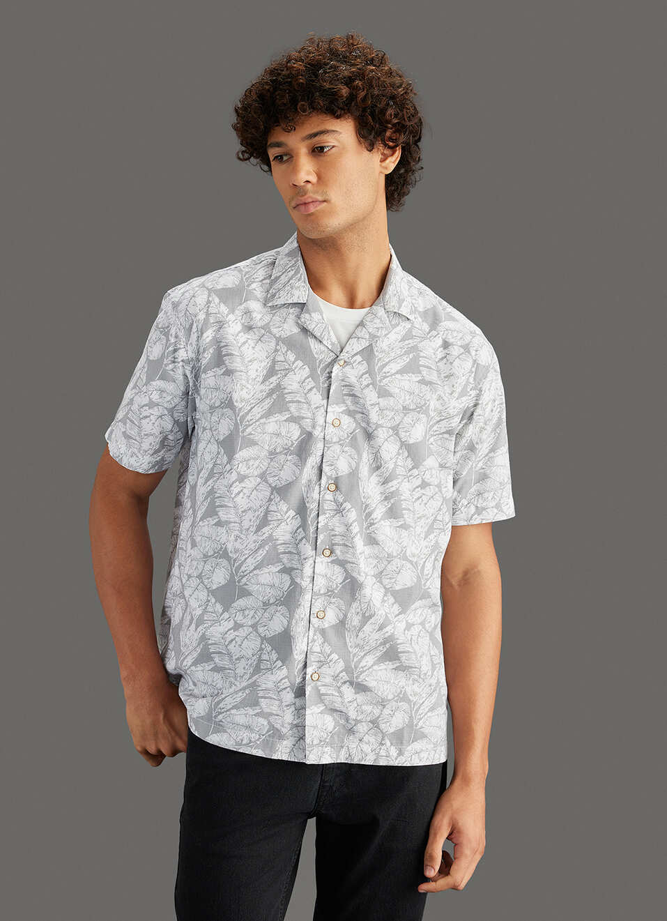 Men Grey Printed Relaxed Fit Resort Collar Shirt, , large image number 5