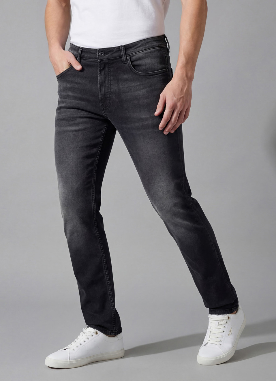 Men Black Mid Rise Slim Gymindigo Jogger Like Jeans, , large image number 0
