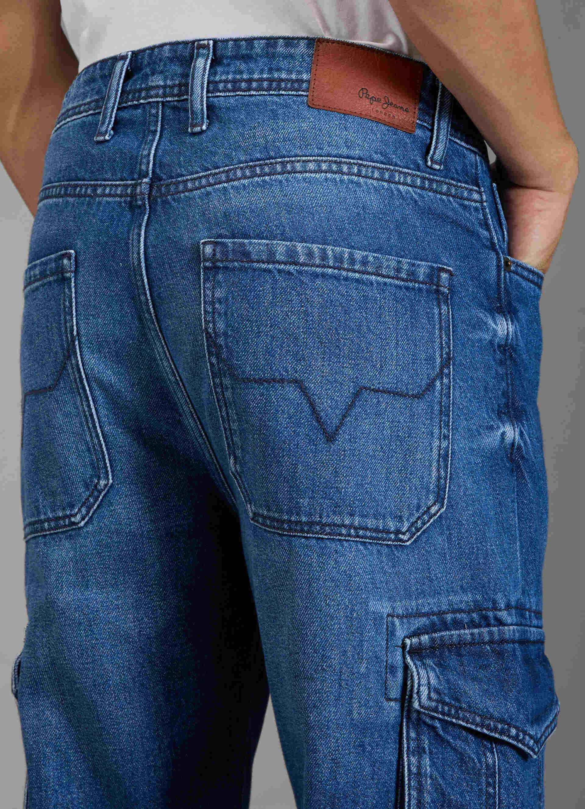 Men Blue Medium Dark Used Straight Fit Mid Rise Cargo Jeans, , large image number 9