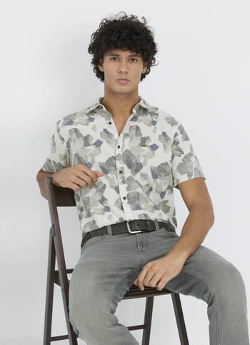 Men Olive Camouflage Print Short Sleeve Shirt
