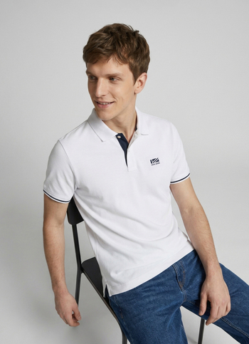 Men White Solid Short Sleeves Polo