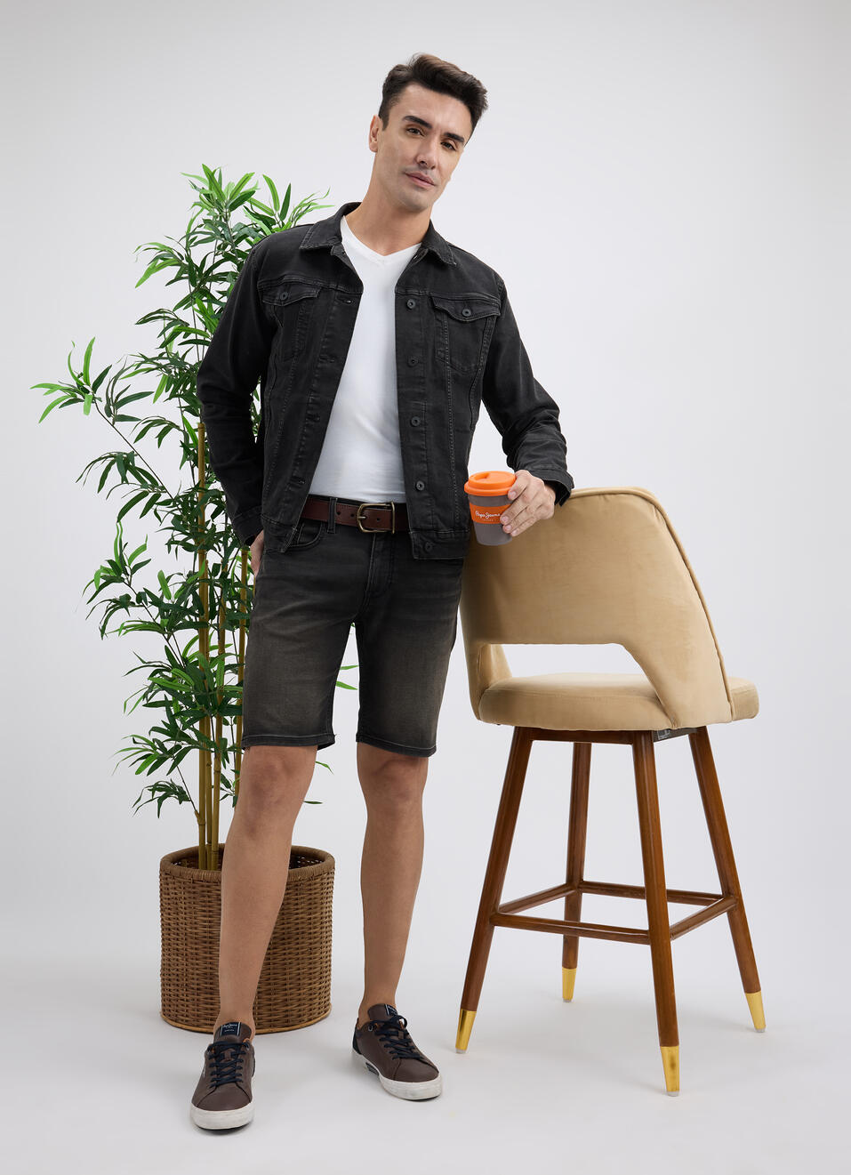 Men Black Mid Rise Regular Shorts, , large image number 5