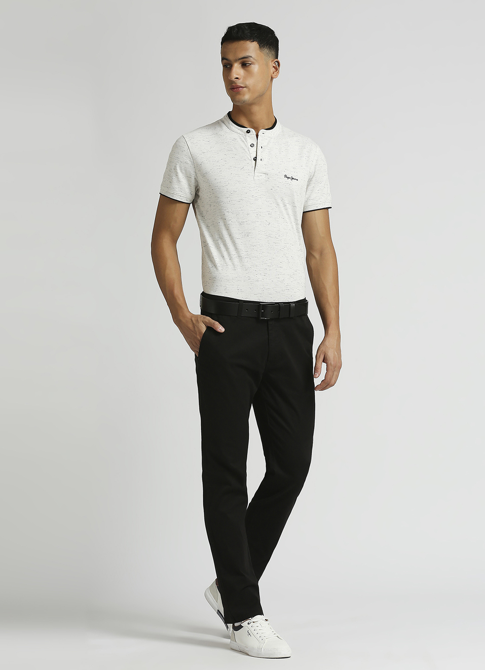 Men Black Mid Rise Stretch Chinos, , large image number 5