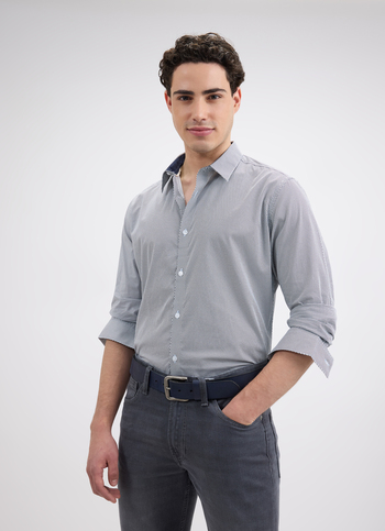Men White Check Full Sleeve Shirt