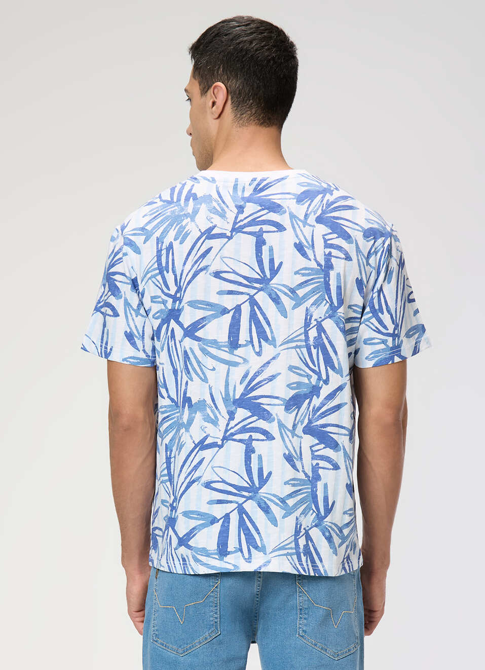 Men White Tropical Relaxed Fit T-shirt, , large image number 2
