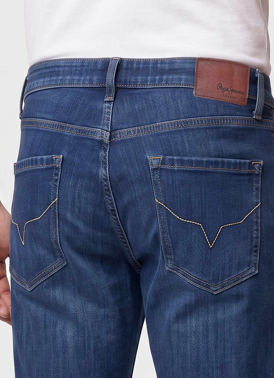 Men Blue Relaxed Straight Fit Mid Rise Jeans, , large image number 5