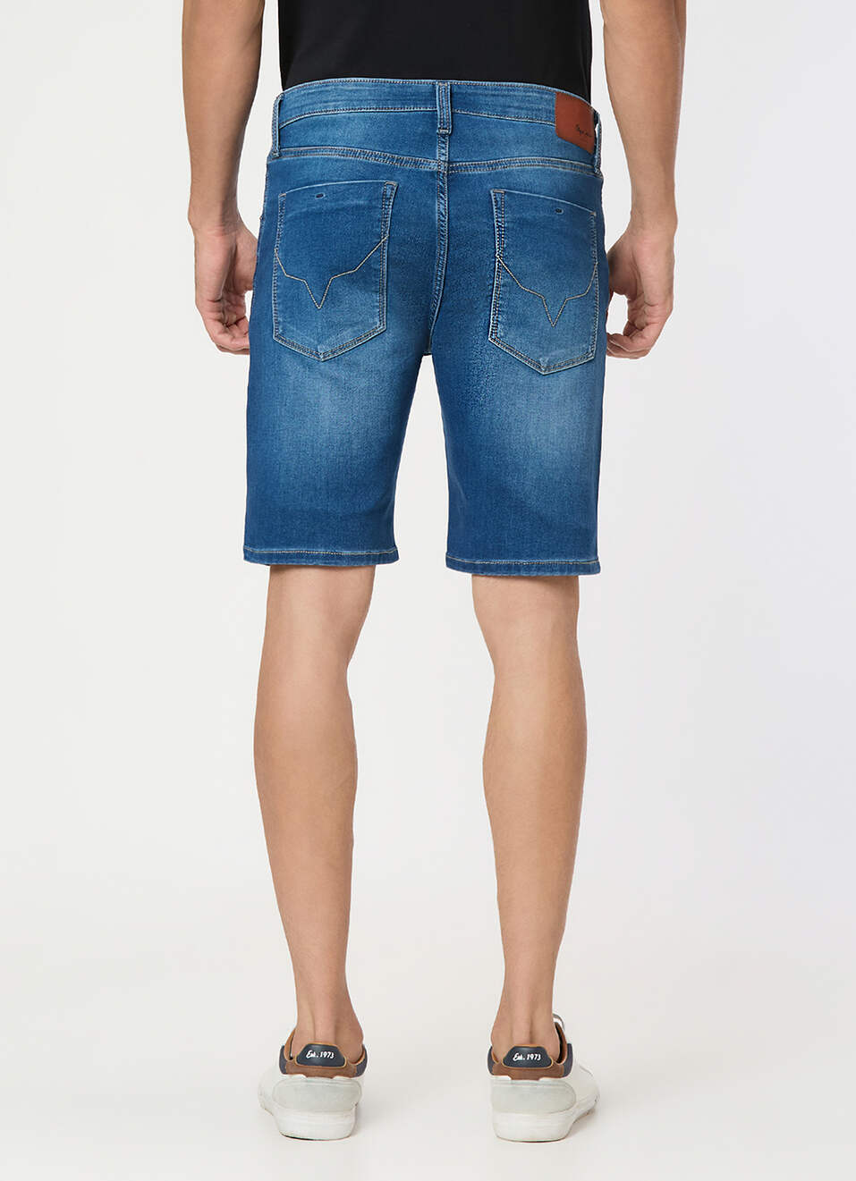 Men Blue Mid Rise Regular Fit Denim Shorts, , large image number 2