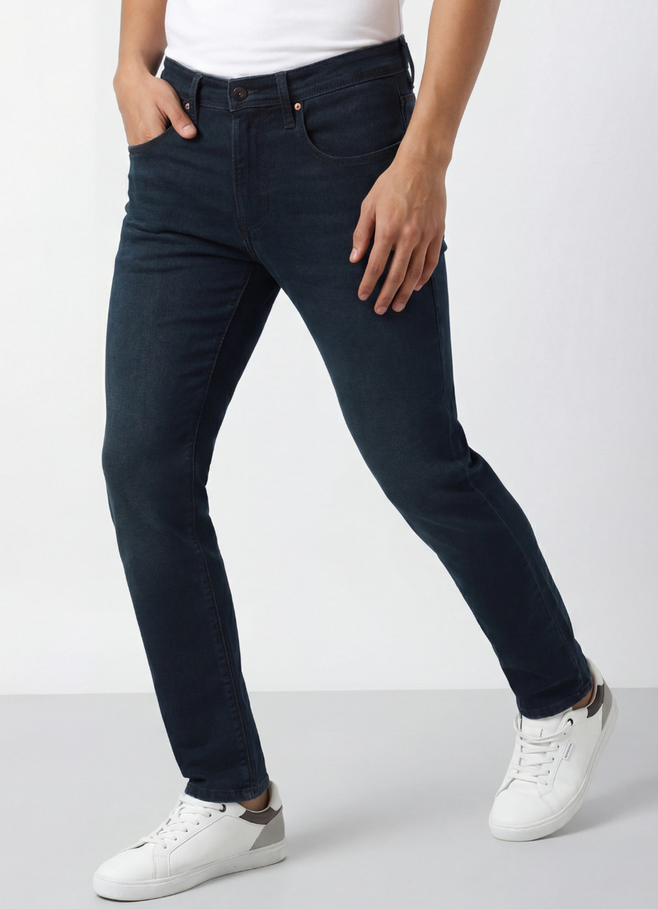 Men Dark Blue Low Rise Slim Fit Stretchable Jeans, , large image number 0