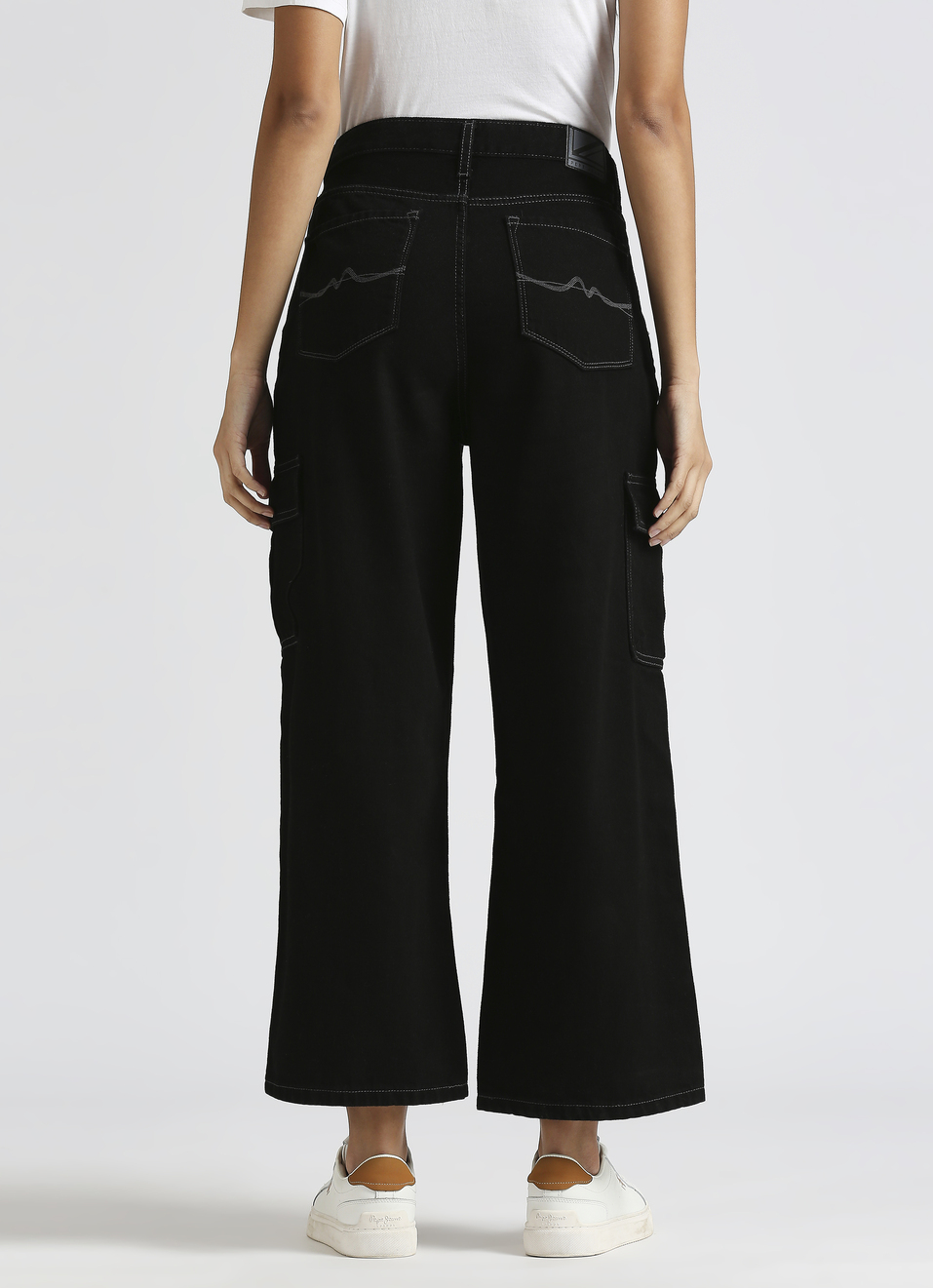 Cargo Straight High Rise Black Jeans, , large image number 2