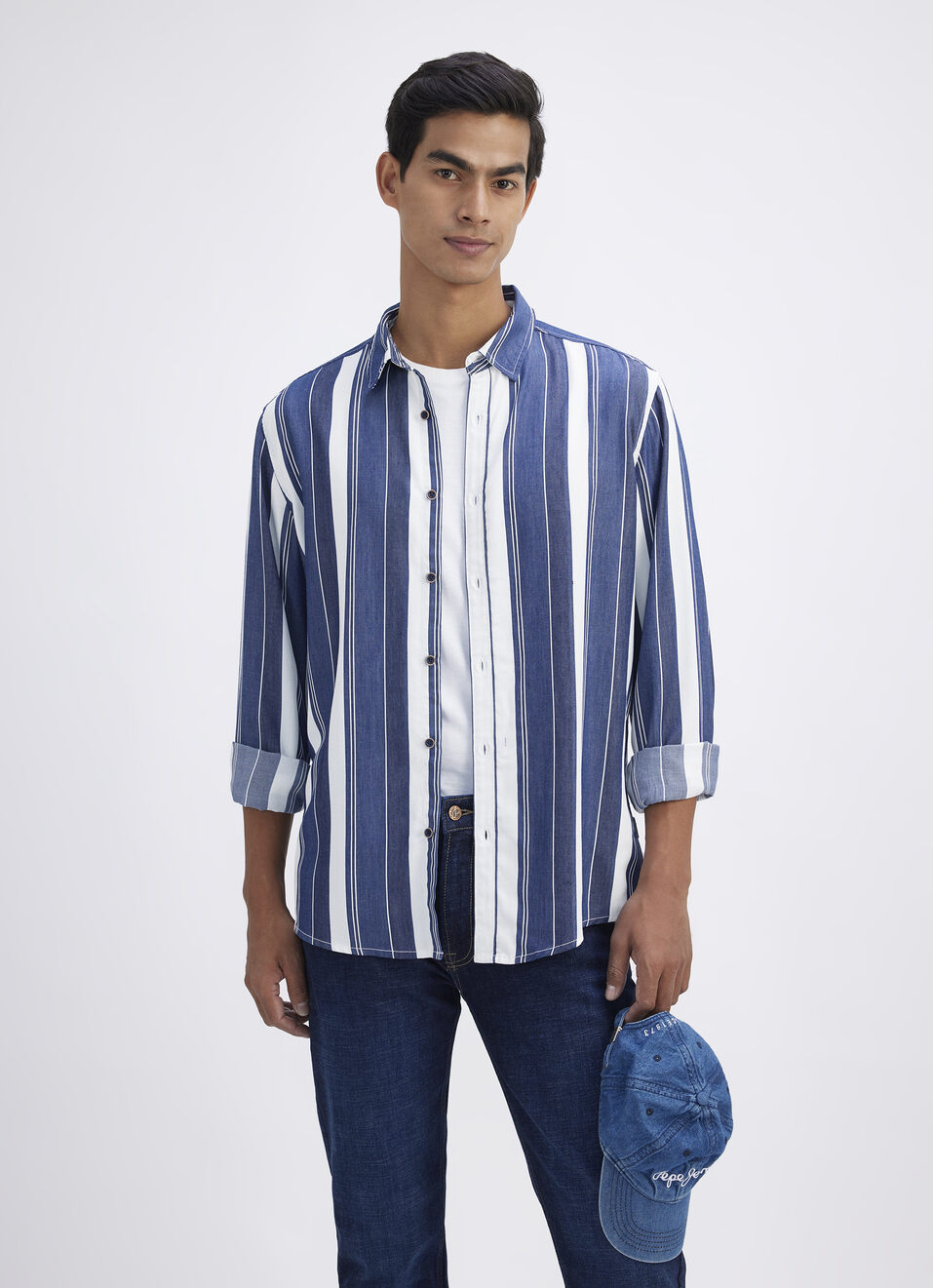 Men Navy & White Bold Striped Cotton Shirt, , large image number 0