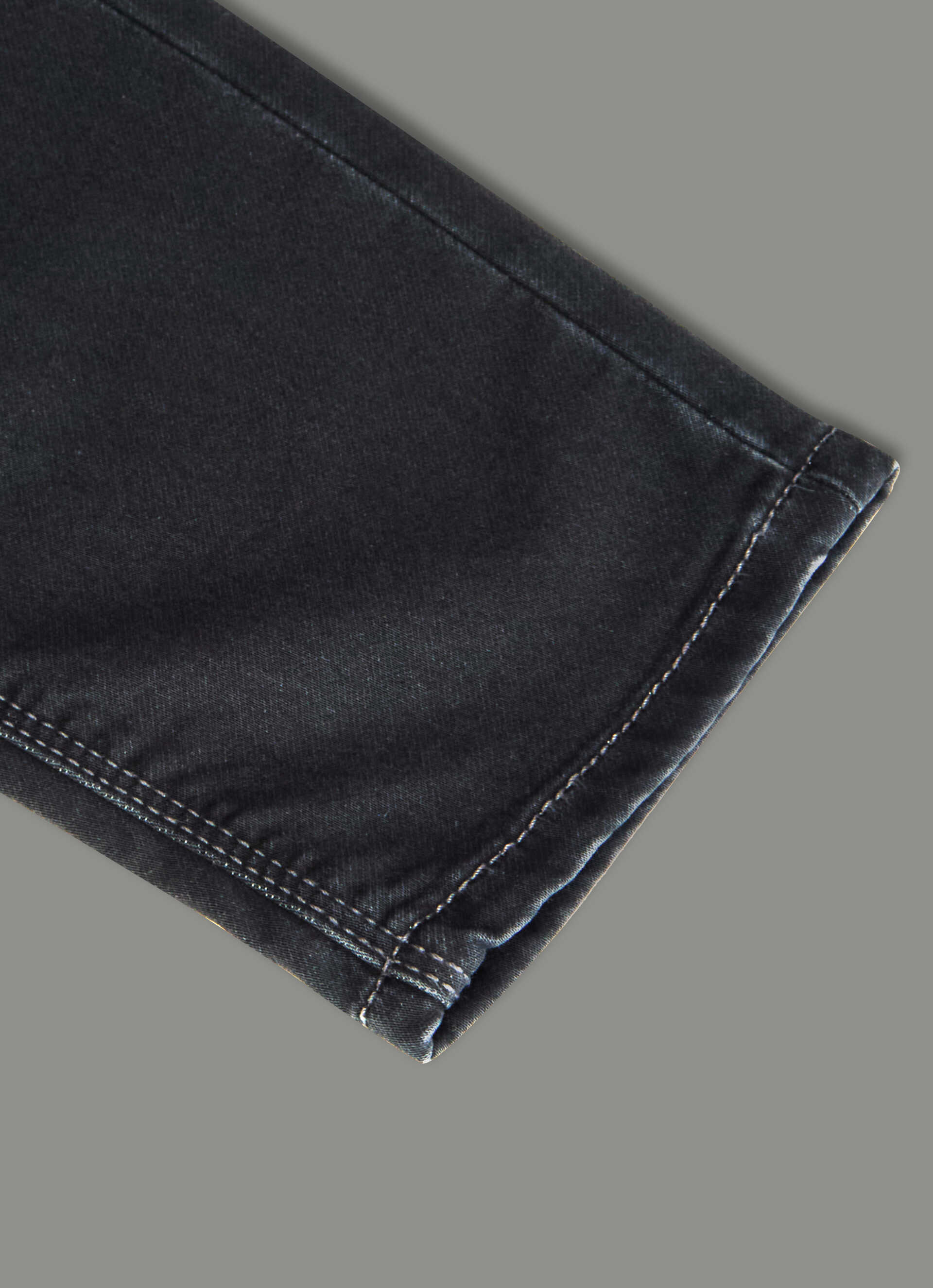 Men Black Skinny Fit Mid Rise Stretchable Jeans, , large image number 8