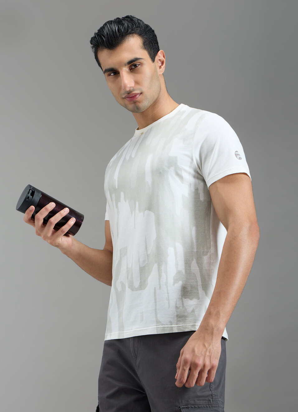 Men Off White Abstract Print Slim Fit T-shirt, , large image number 3