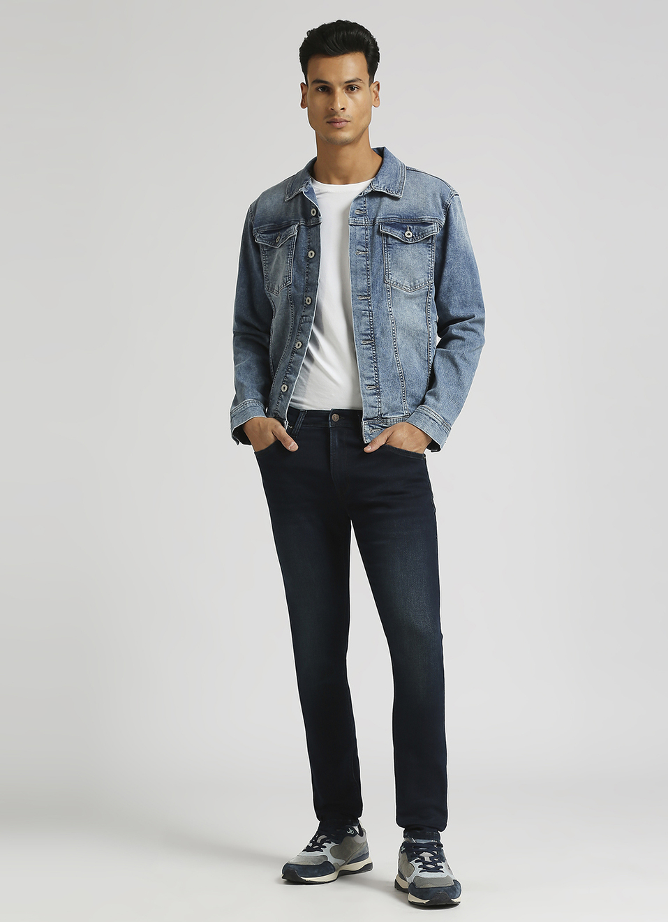 Chinox Mid Rise Skinny Fit Jeans, , large image number 1