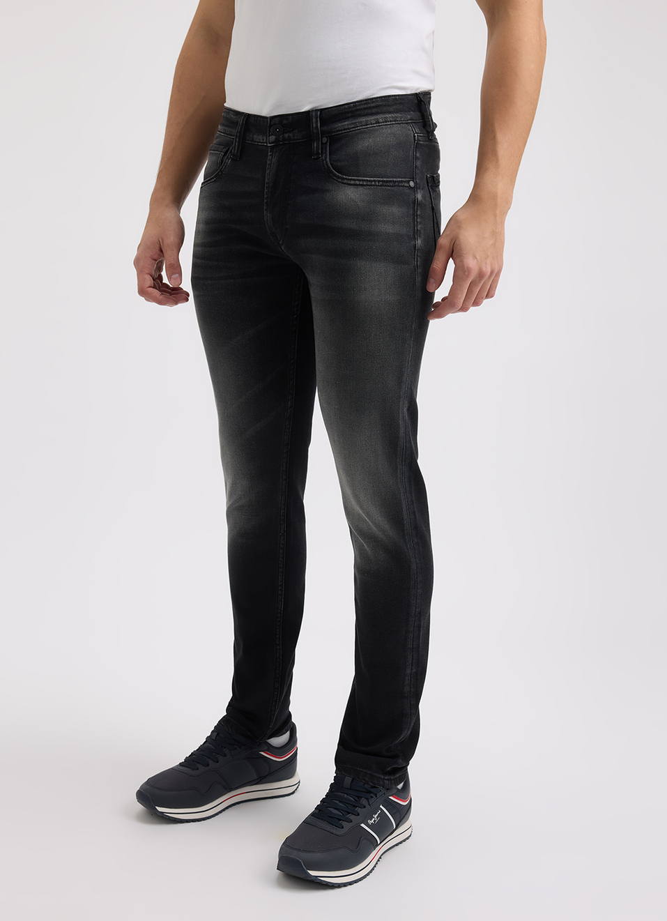 Men Black Slim Tapered Fit Low Rise Jeans , , large image number 5