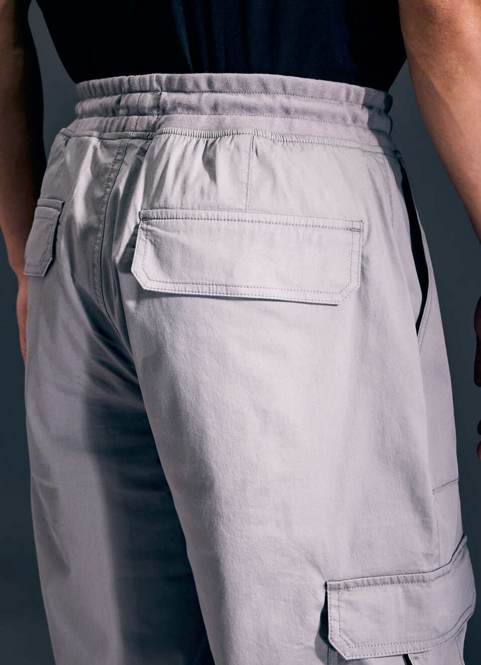 Men Grey Mid Rise Cargo Joggers, , large image number 4