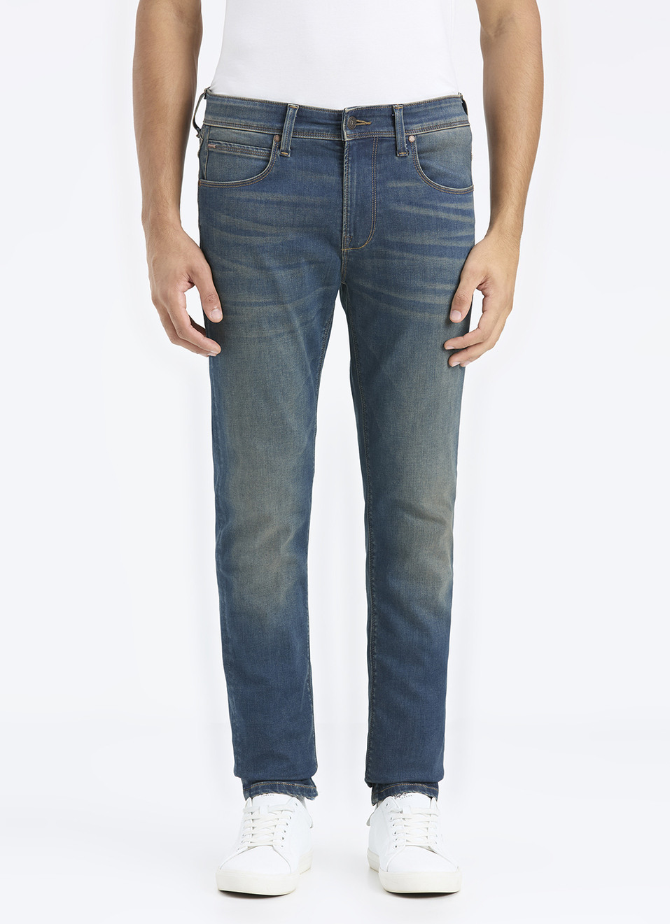 Men Blue Low Rise Slim Fit Tapered Powerflex Jeans, , large image number 2