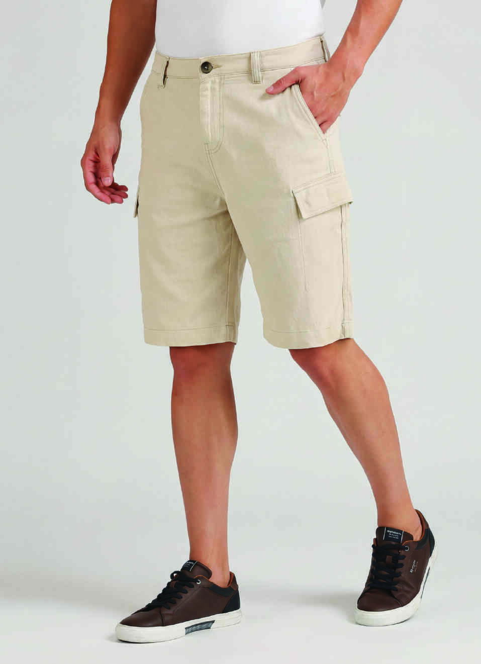 Off White Back Welt Pockets Linen Cargo Shorts, , large image number 0