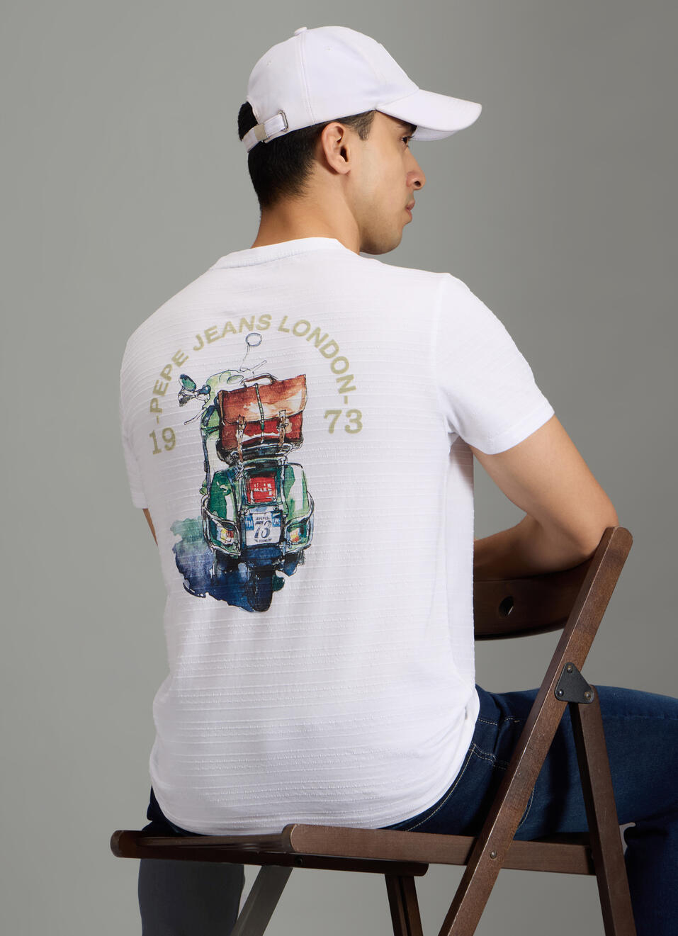 Men White Striped Slim Fit Crew Neck T-shirt, , large image number 0